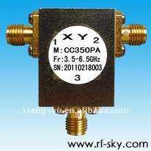 1,15 max VSWR 200MHz Largeur de bande 5.7-5.9GHz Rf Coaxial Circulateur